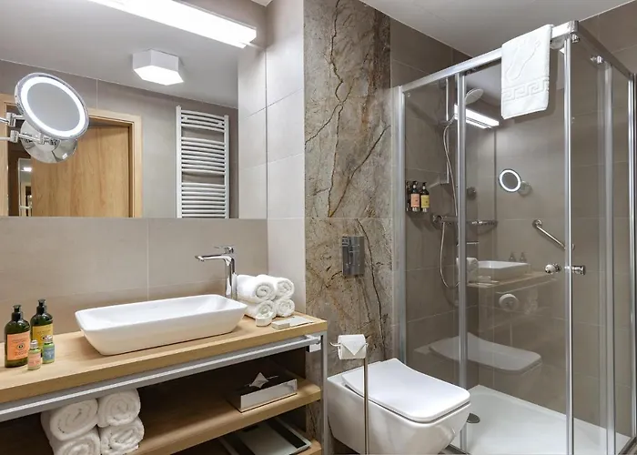 Platinum Mountain Hotel&spa 스클라르스카포렘바